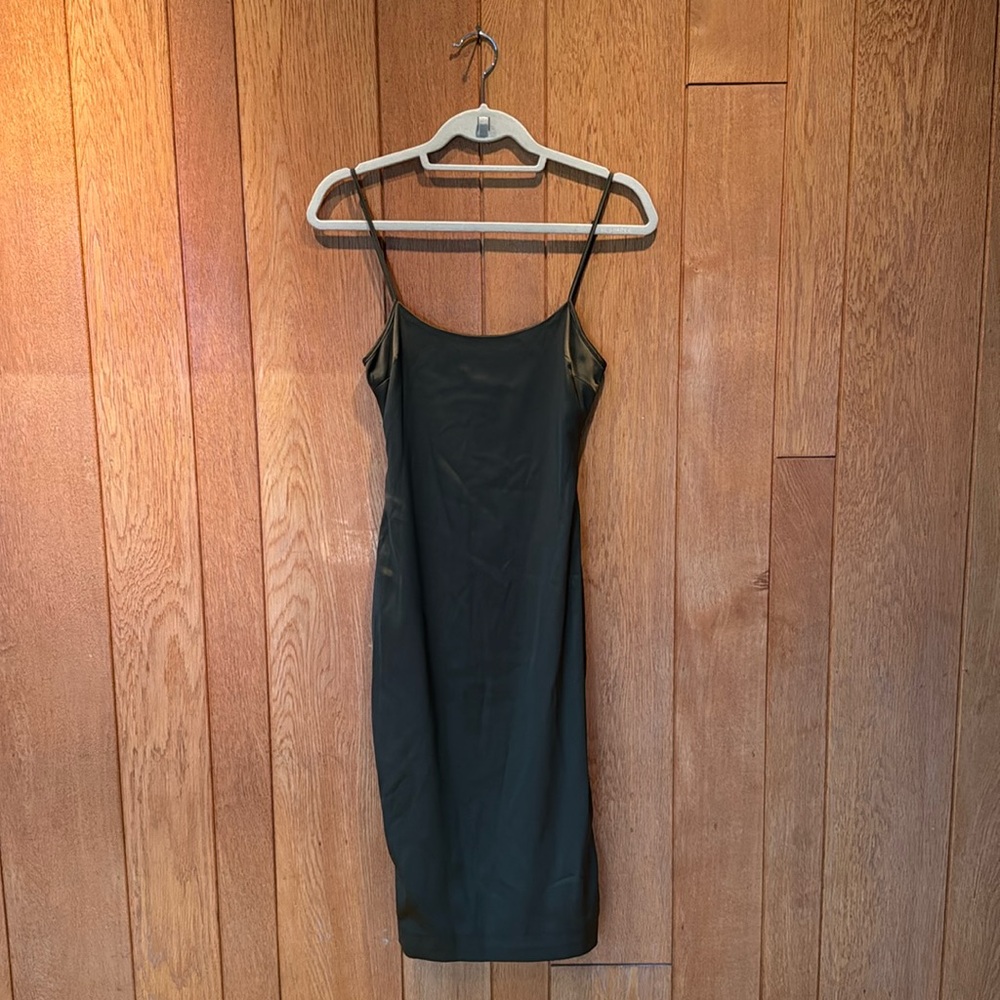 HOUSE OF CB Army Green Bodycon Satin-Feel Midi Dress // Size XS